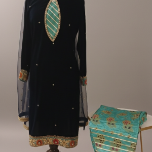 Alternative view of Dark Bloom Velvet